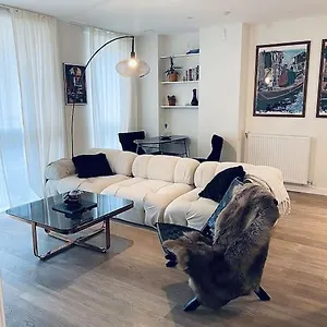 Apartment Stunning 1 Bed Luxury, London